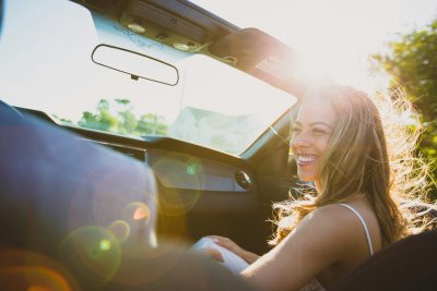 Een nieuwe auto kopen: wat elke vrouw moet weten