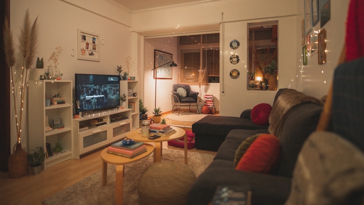 Je woonkamer wordt dit najaar warmer en minder grijs